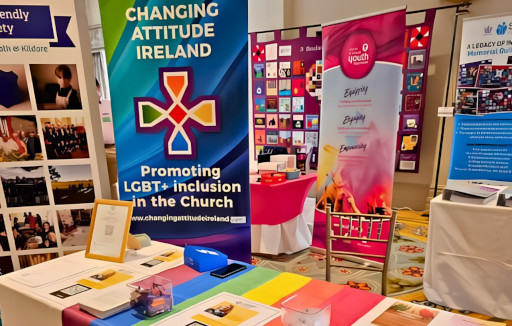 Table d'information de l'Église d'Irlande